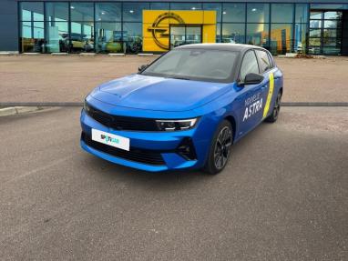 Voir le détail de l'offre de cette OPEL Astra Electric 156ch GS de 2024 en vente à partir de 32 599 € 