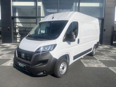 Voir le détail de l'offre de cette FIAT Ducato Fg 3.0 MH2 H3-Power 140ch Pack Pro Lounge Connect de 2024 en vente à partir de 28 599 € 