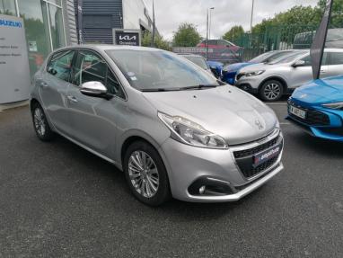 Voir le détail de l'offre de cette PEUGEOT 208 1.2 PureTech 110ch Allure S&S 5p de 2016 en vente à partir de 165.52 €  / mois