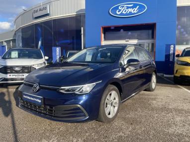 Voir le détail de l'offre de cette VOLKSWAGEN Golf 1.5 eTSI OPF 150ch  Life 1st DSG7 de 2020 en vente à partir de 233.51 €  / mois