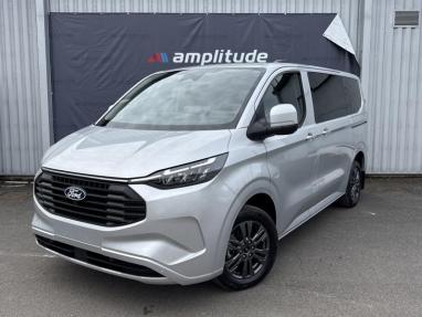 Voir le détail de l'offre de cette FORD Transit Custom Kombi 340 L1H1 2.5 Duratec 232ch Hybride rechargeable Limited CVT de 2025 en vente à partir de 51 588 € 