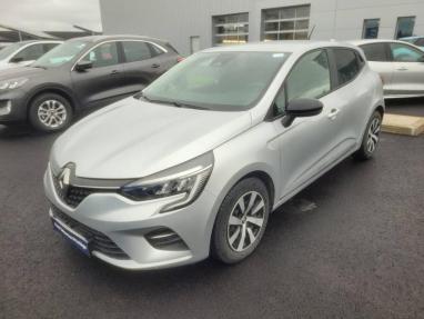 Voir le détail de l'offre de cette RENAULT Clio 1.6 E-Tech hybride 145ch Evolution de 2022 en vente à partir de 167.14 €  / mois