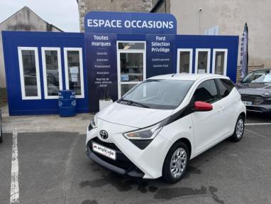 Voir le détail de l'offre de cette TOYOTA Aygo 1.0 VVT-i 72ch x-play 5p MY20 de 2021 en vente à partir de 104.29 € / mois