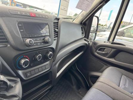 IVECO Daily CCb 35C16H3.0 Empattement 3750 Tor à vendre à Troyes - Image n°12