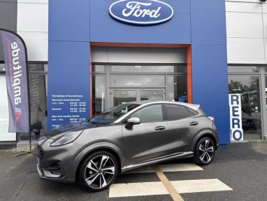 Voir le détail de l'offre de cette FORD Puma 1.0 EcoBoost 155ch mHEV ST-Line X 8cv de 2020 en vente à partir de 255.77 €  / mois